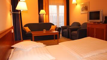 Minibar, in-room safe, iron/ironing board, free WiFi