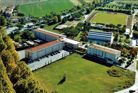 Property grounds. LHotel di Pisa