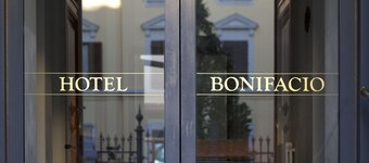 Hotel Bonifacio