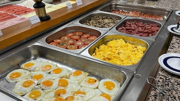 Daily buffet breakfast (EUR 8 per person)