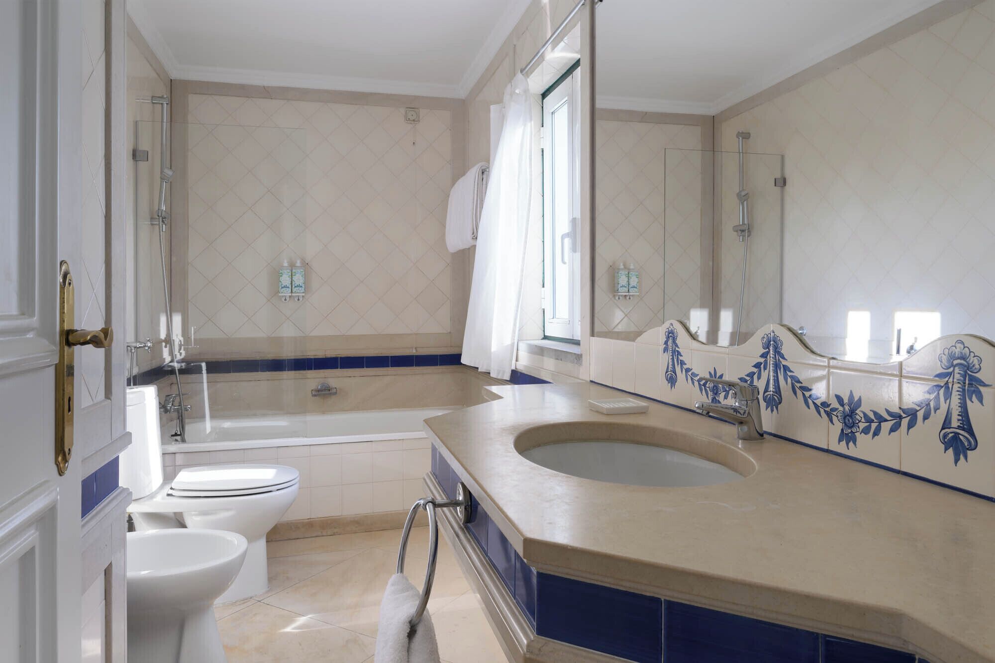 Photo - M'AR De AR Muralhas