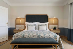 Suite | 1 bedroom, minibar, in-room safe, desk
