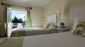 Minibar, in-room safe, desk, free WiFi