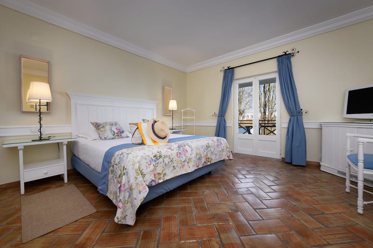 1 bedroom, minibar, in-room safe, desk