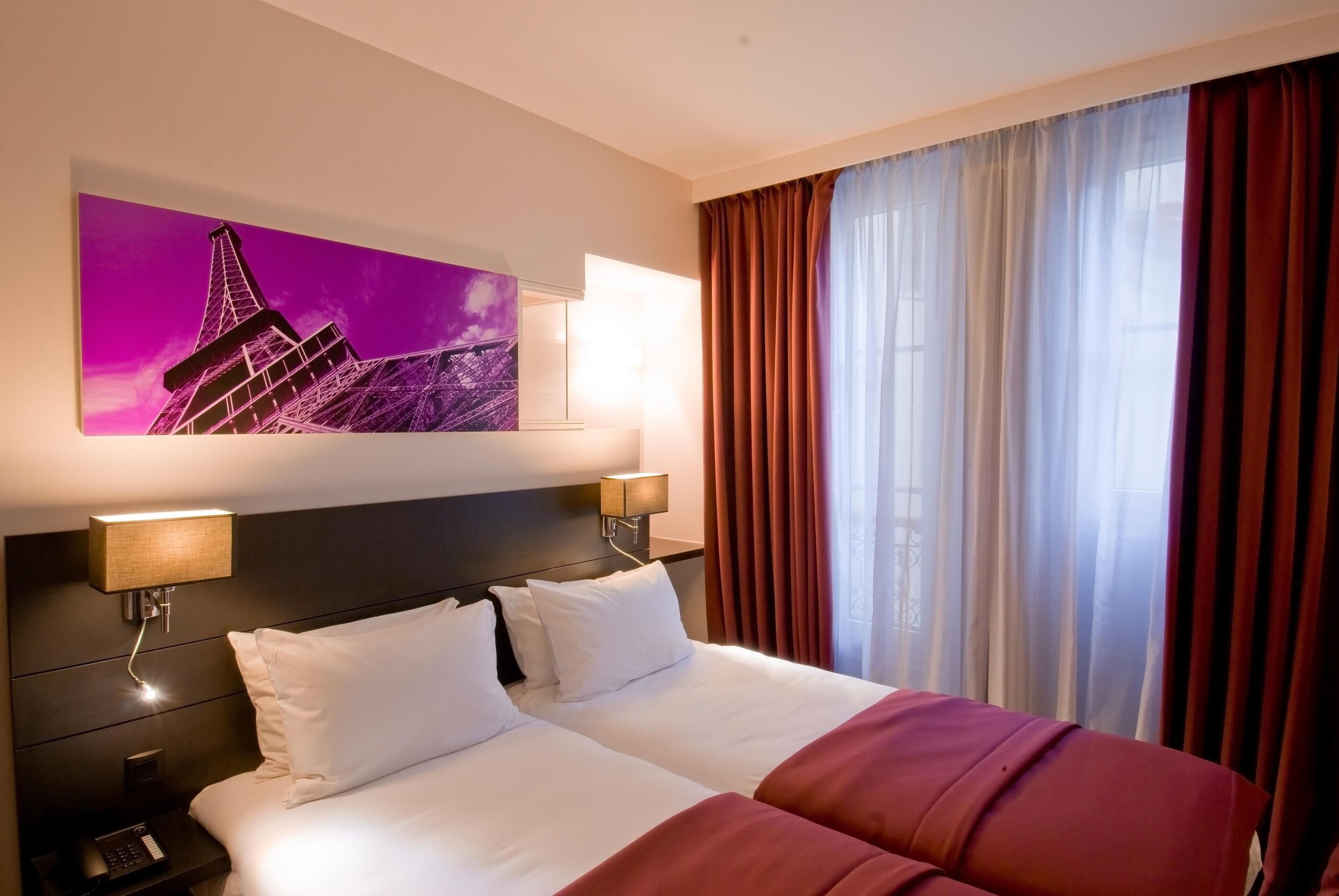 In-room safe, desk, soundproofing, free WiFi