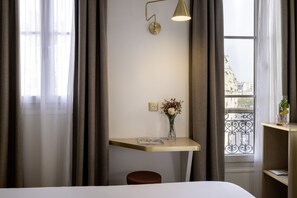 In-room safe, desk, soundproofing, free WiFi