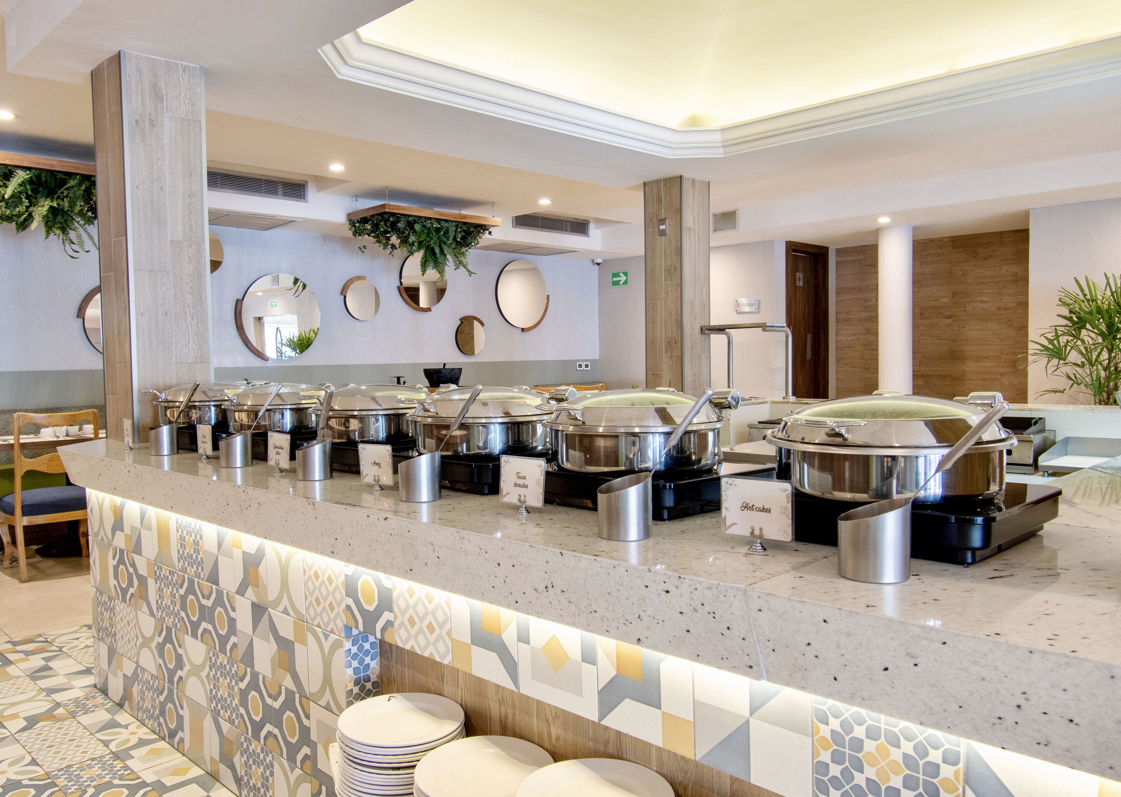 breakfast, lunch and dinner served