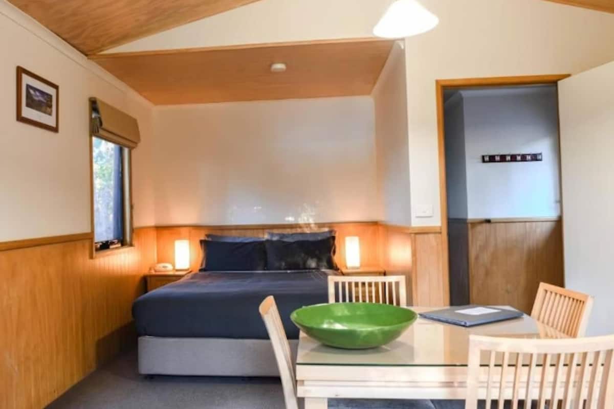 Superior Studio Chalet - Sleeps 3 | 1 bedroom, individually decorated, individually furnished