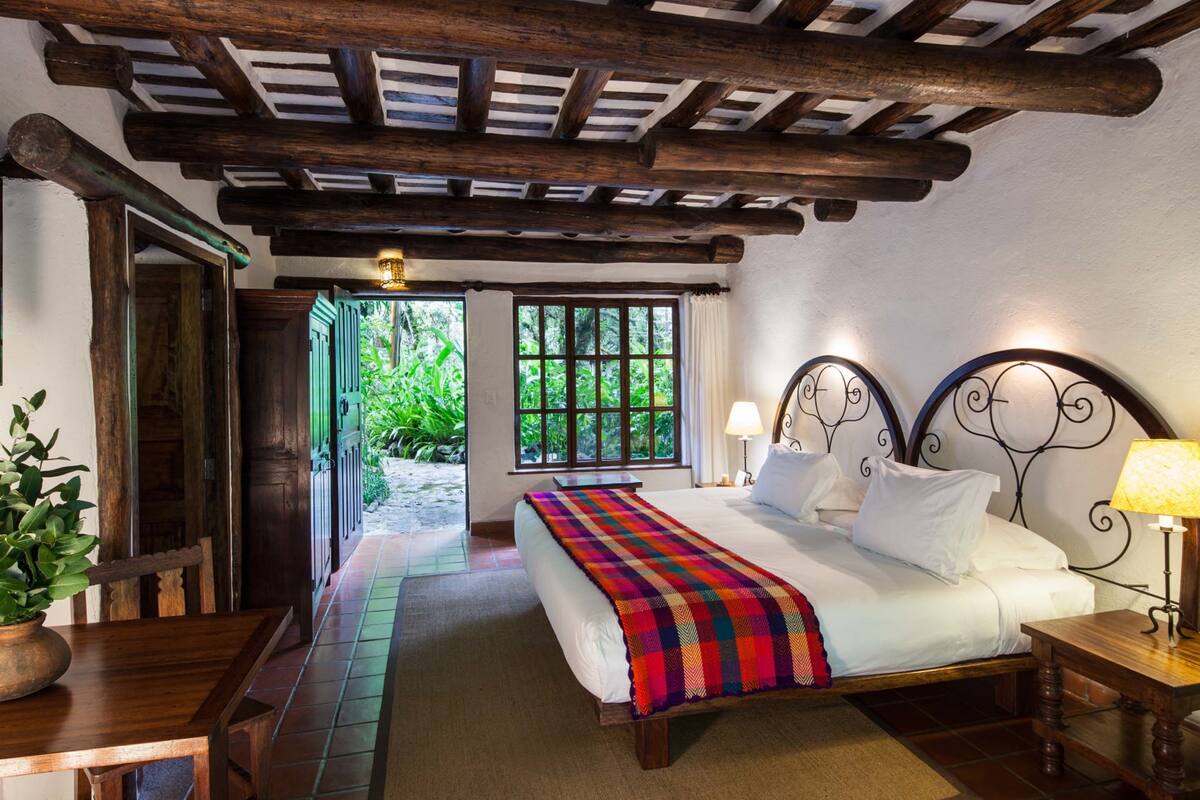 superior double or twin room | 1 bedroom, premium bedding, minibar, in-room safe