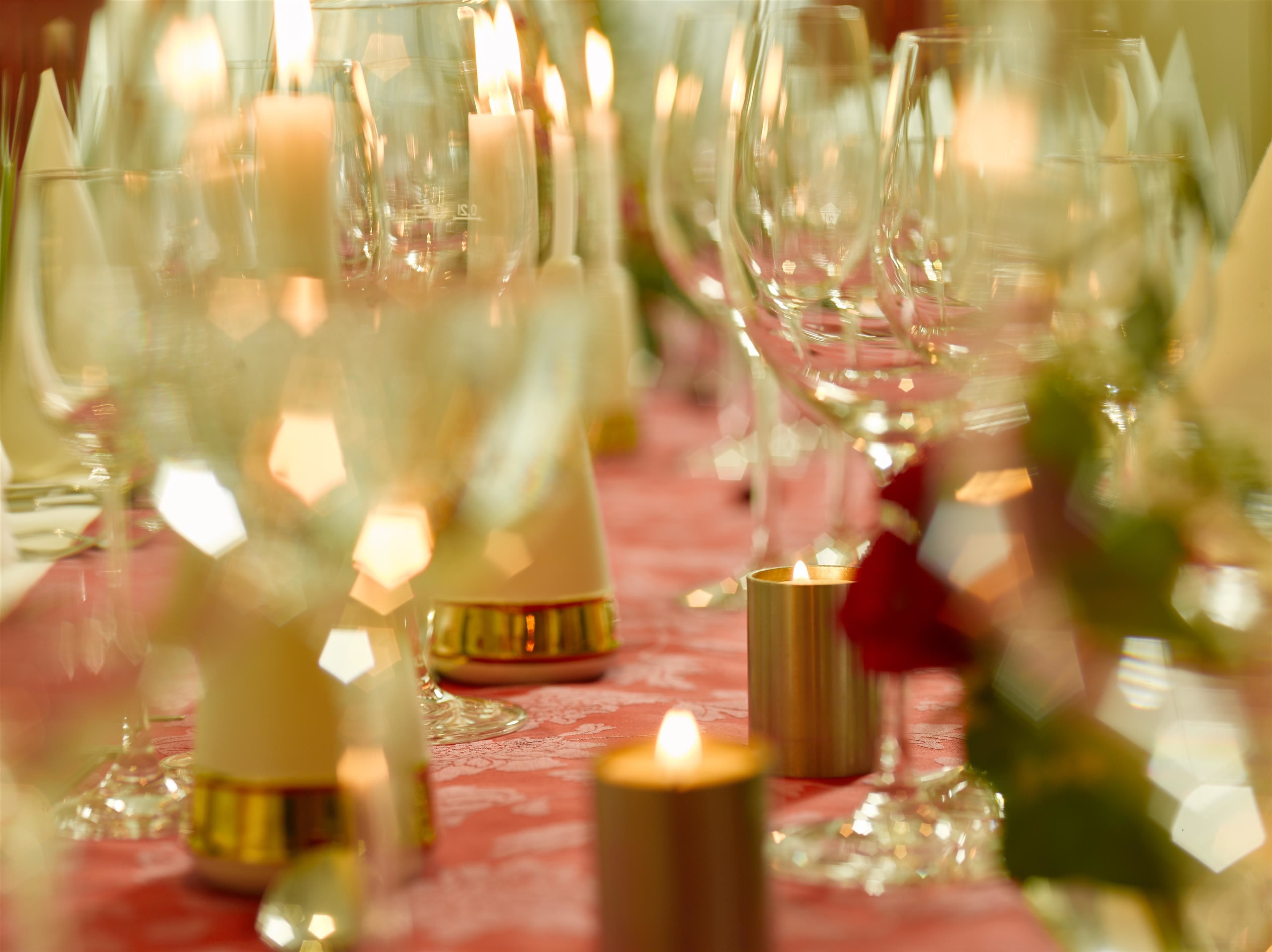 breakfast, dinner served; local cuisine, al fresco dining