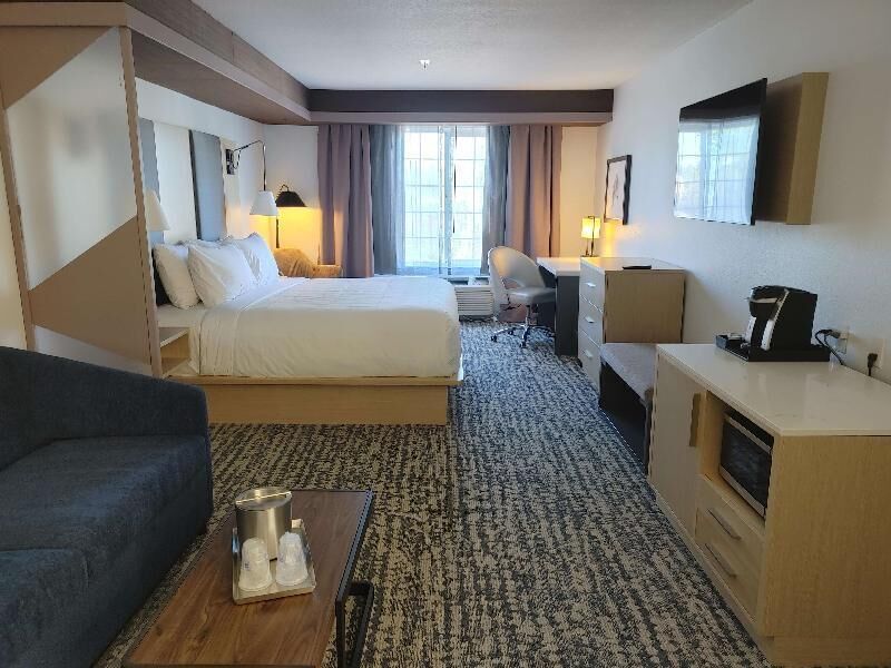 Premium bedding, blackout drapes, iron/ironing board, free WiFi