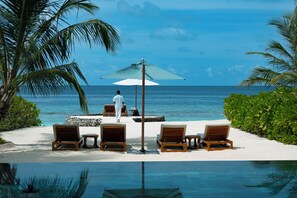 Two Bedroom Beach House With Pool | Private pool