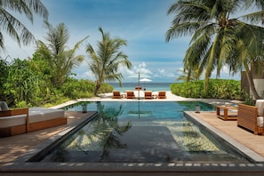 Talo, 2 makuuhuonetta (Beach House with Pool) | Yksityinen uima-allas