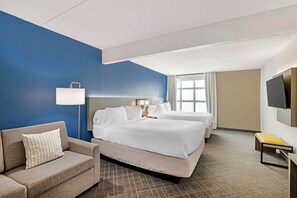 Premium bedding, in-room safe, desk, laptop workspace