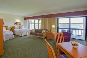 Blackout drapes, iron/ironing board, free WiFi, bed sheets - Deer Creek Lodge & Conference Center (Mount Sterling)