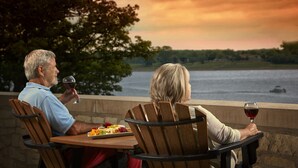 Terrace/patio - Deer Creek Lodge & Conference Center (Mount Sterling)