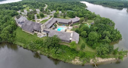 Deer Creek Lodge & Conference Center