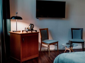 经典单人房 | 高档床上用品、羽绒被、迷你吧、笔记本电脑工作区