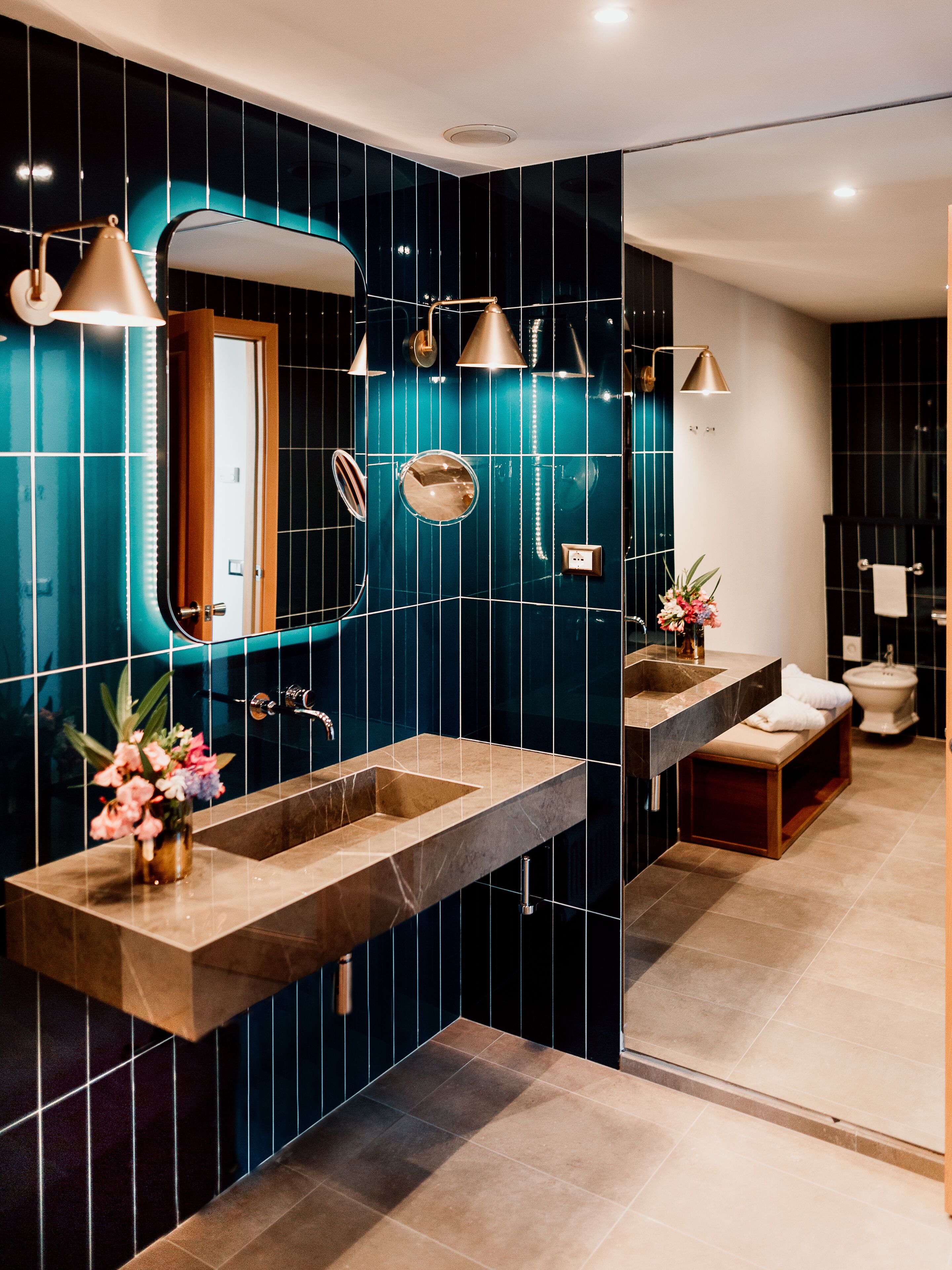 eco-friendly toiletries, hair dryer, bidet, towels