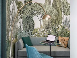 Quarto casal luxo, sacada | Roupas de cama premium, edredons de pluma, frigobar, cofres nos quartos
