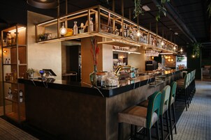 Lunch, dinner, brunch served; international cuisine 