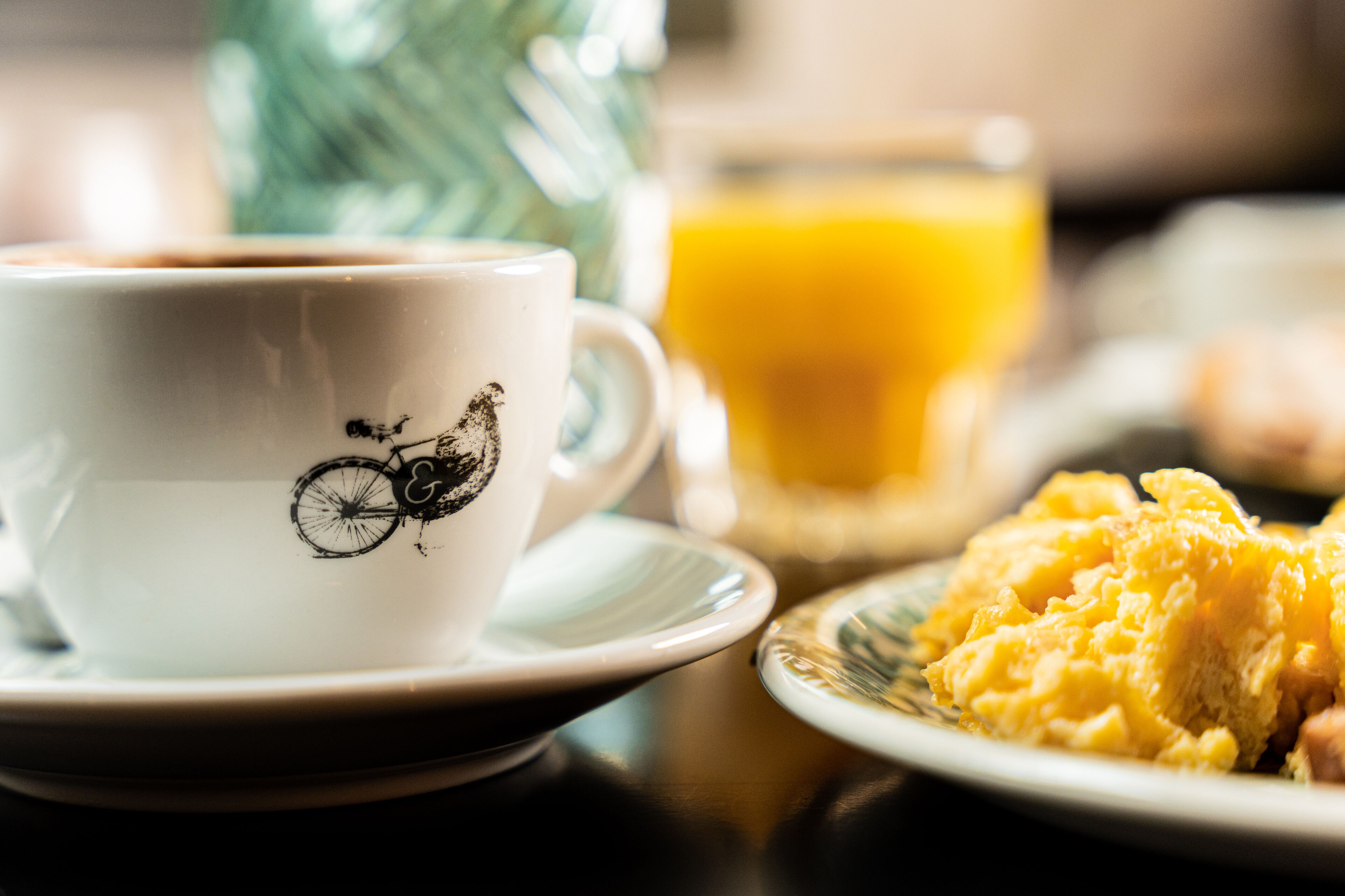 daily full breakfast (eur 18 per person)