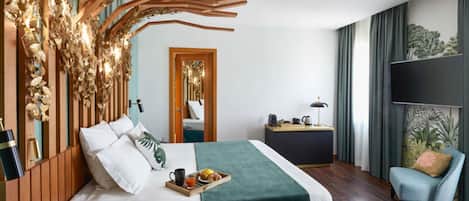 Deluxe Room, 1 Double Bed (Jacuzzi on private terrace) | Premium bedding, down comforters, minibar, laptop workspace