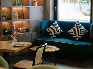 Lunch, dinner, brunch served; international cuisine  - Mercure Roma Corso Trieste (Rome)