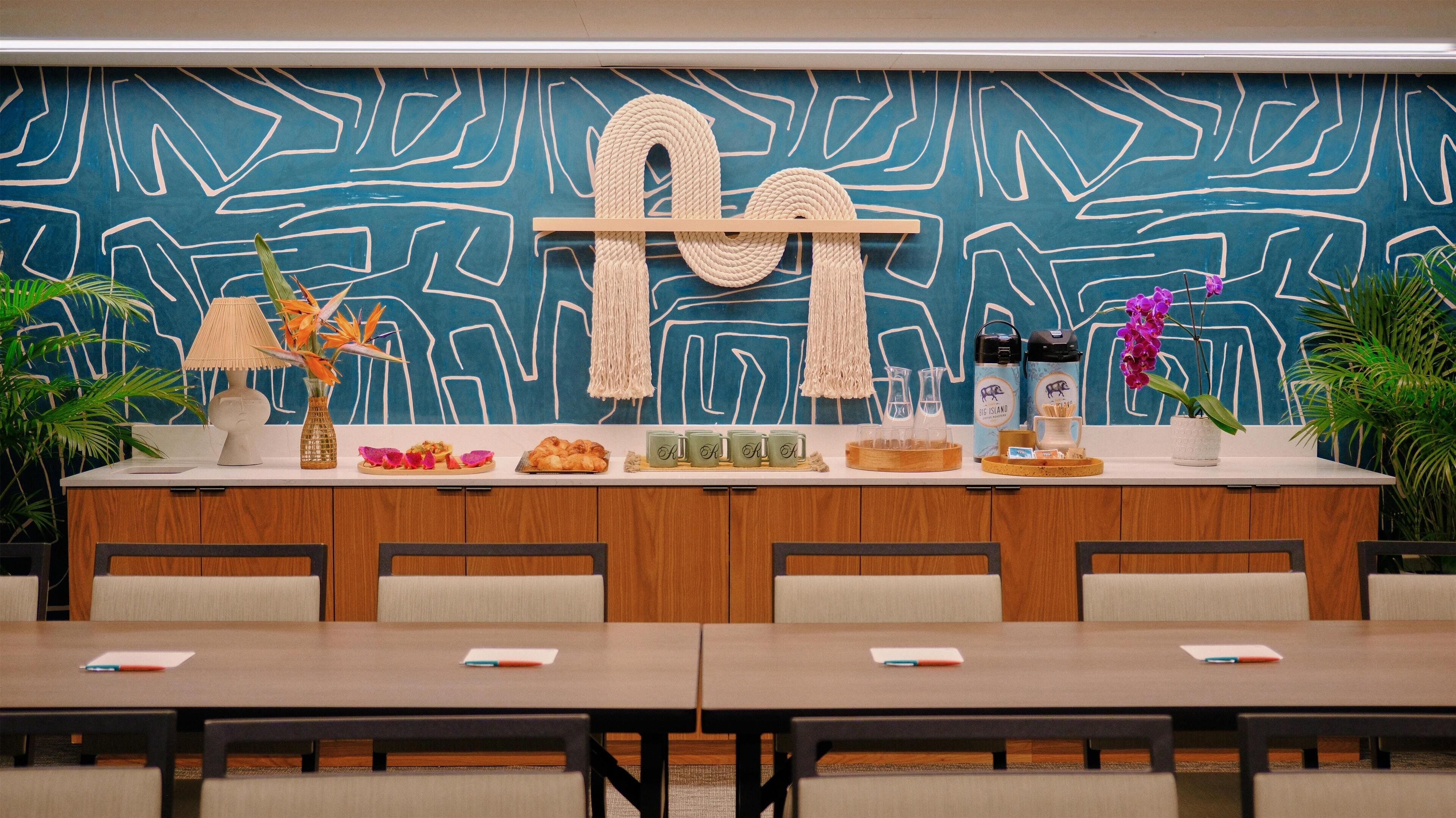 Photo - The Ambassador of Waikiki, Tapestry Collection by Hilton