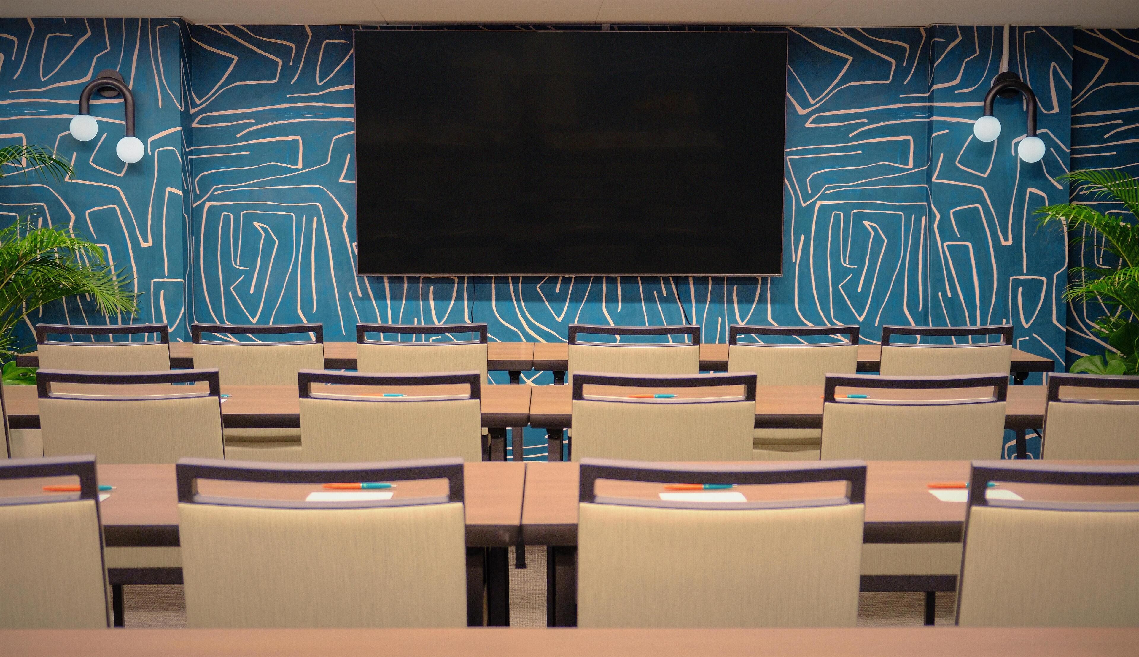 Photo - The Ambassador of Waikiki, Tapestry Collection by Hilton