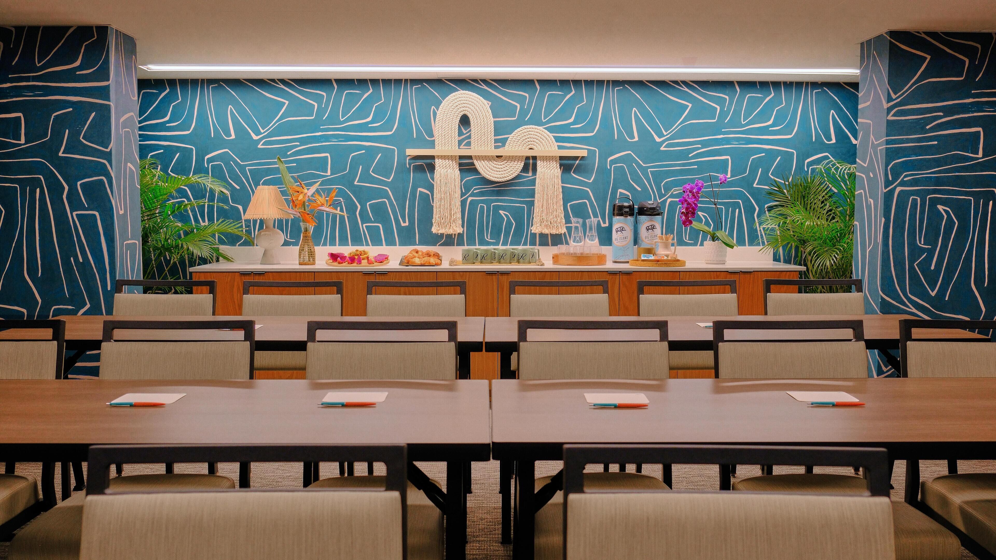 Photo - The Ambassador of Waikiki, Tapestry Collection by Hilton