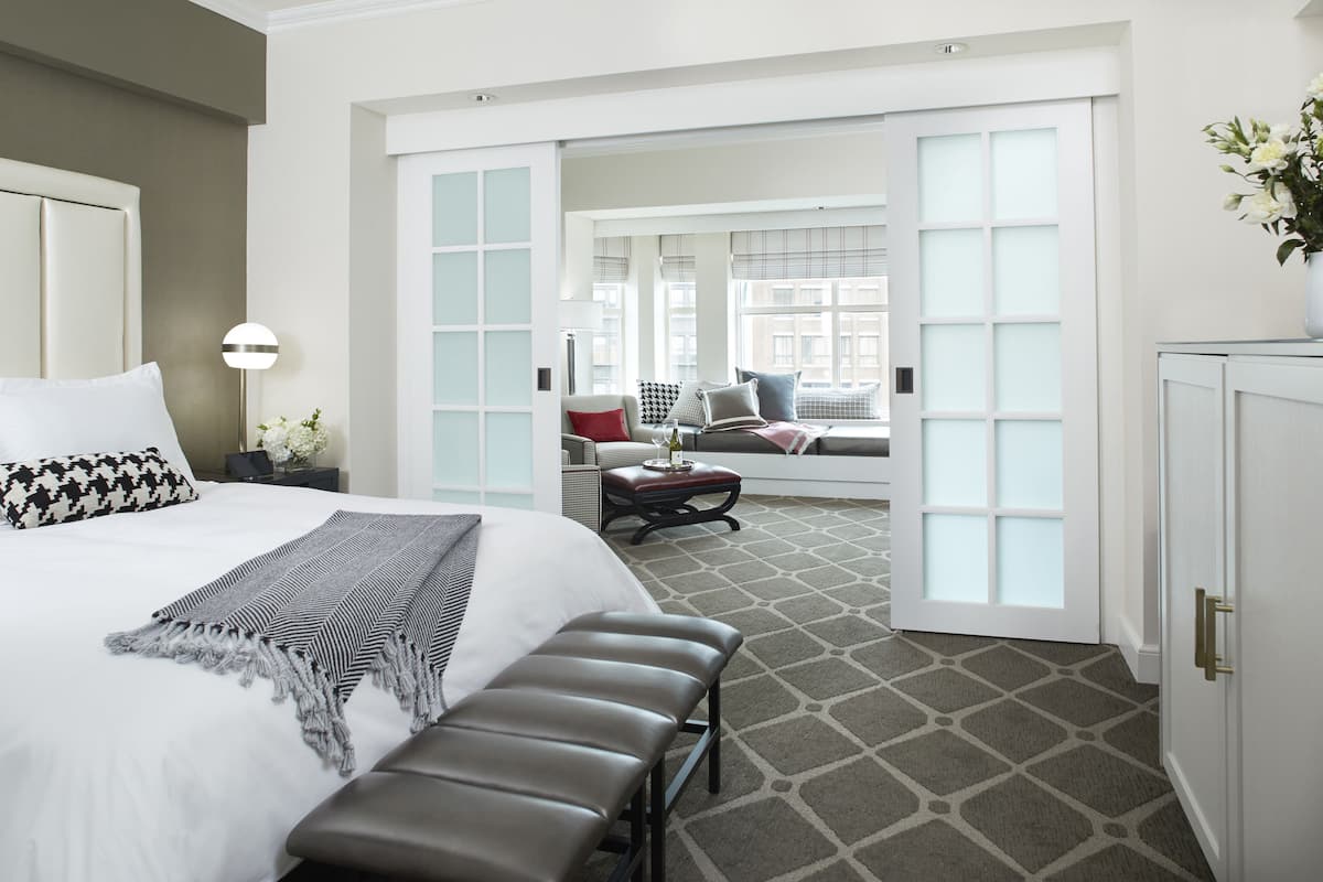 1 bedroom, in-room safe, individually decorated, individually furnished