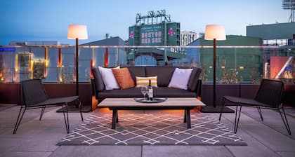 Hotel Commonwealth