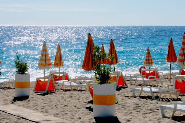 Playa privada en los alrededores y traslado desde/hacia la playa