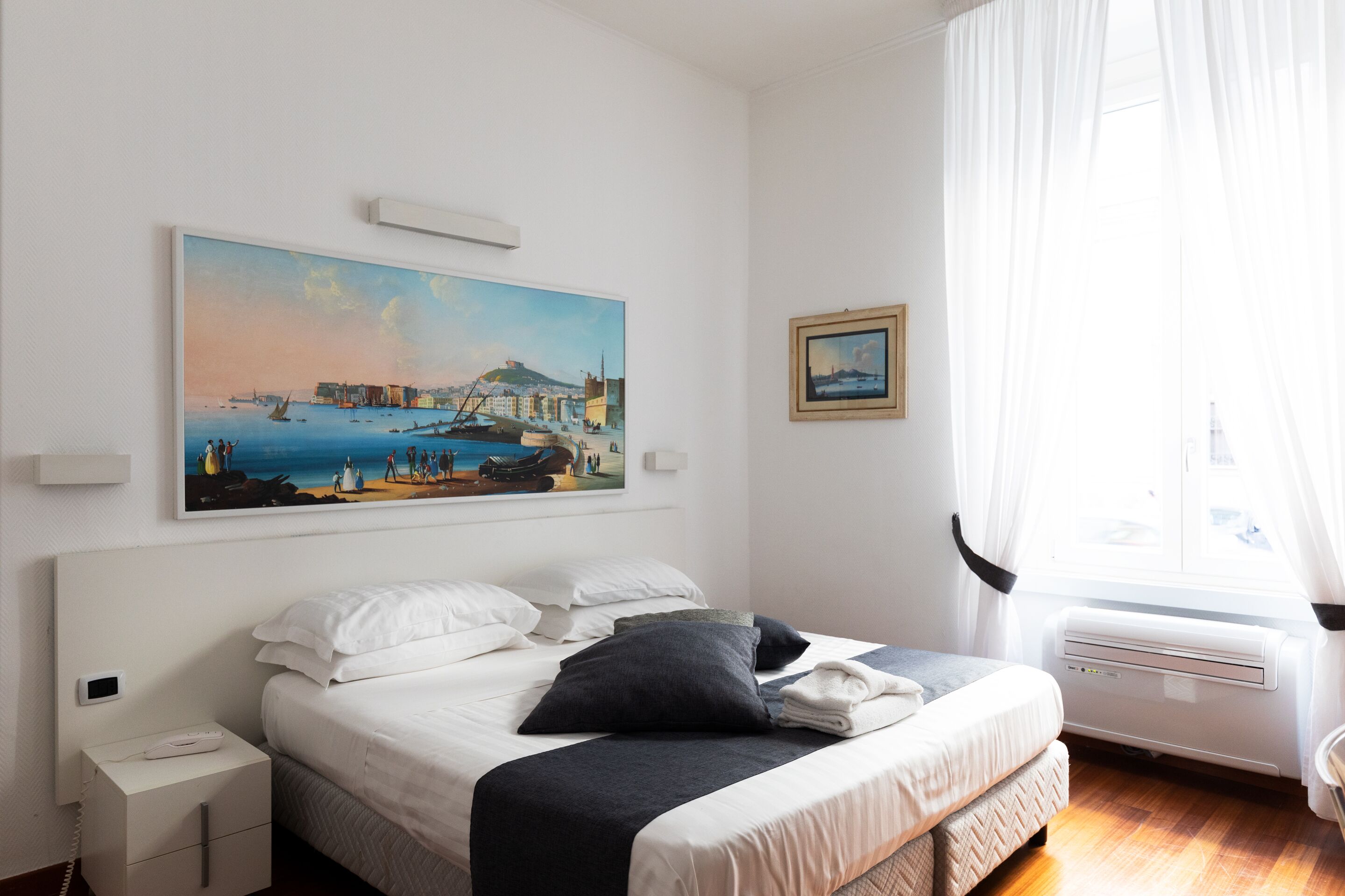 standard triple room | down duvets, minibar, in-room safe, desk