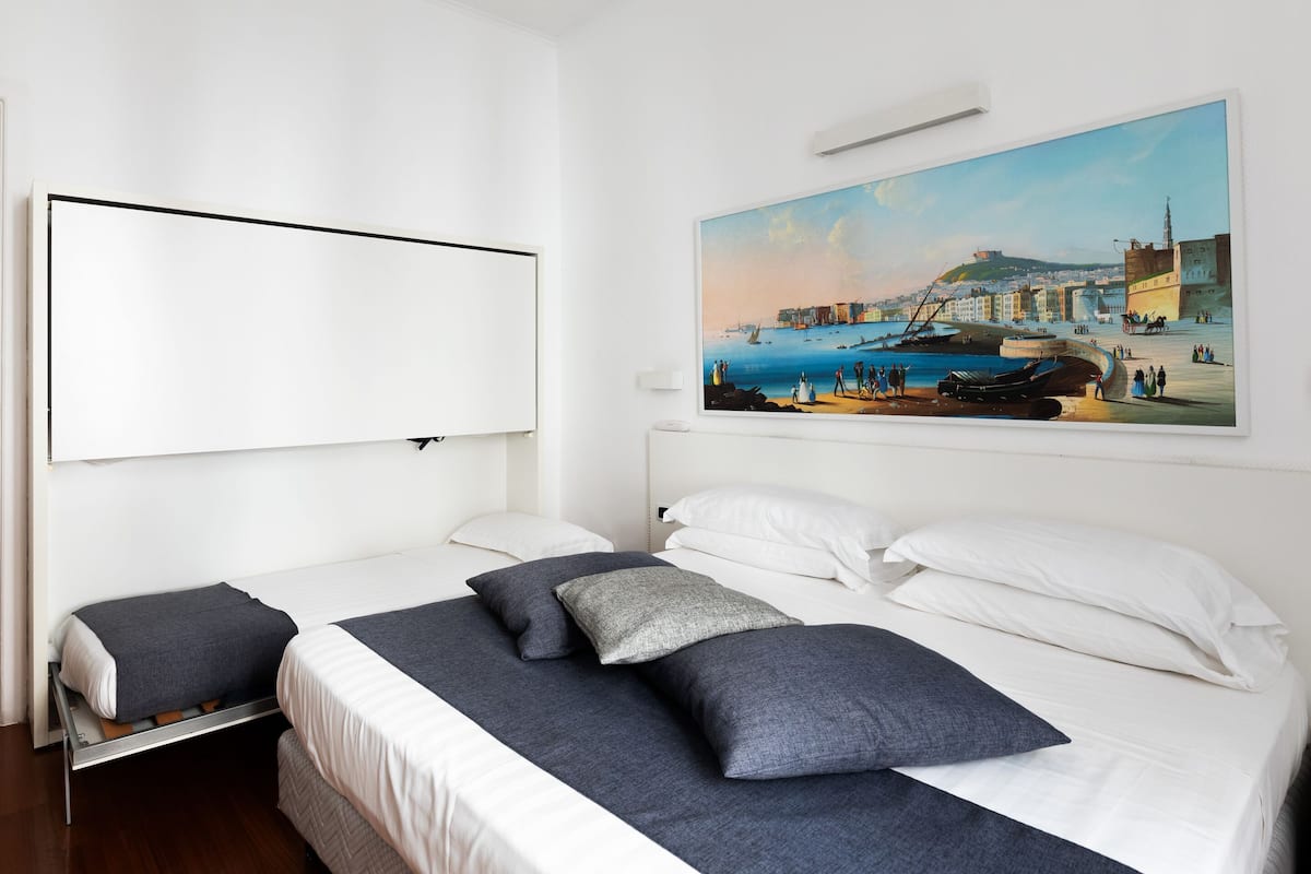 Standard Triple Room | Down duvets, minibar, in-room safe, desk