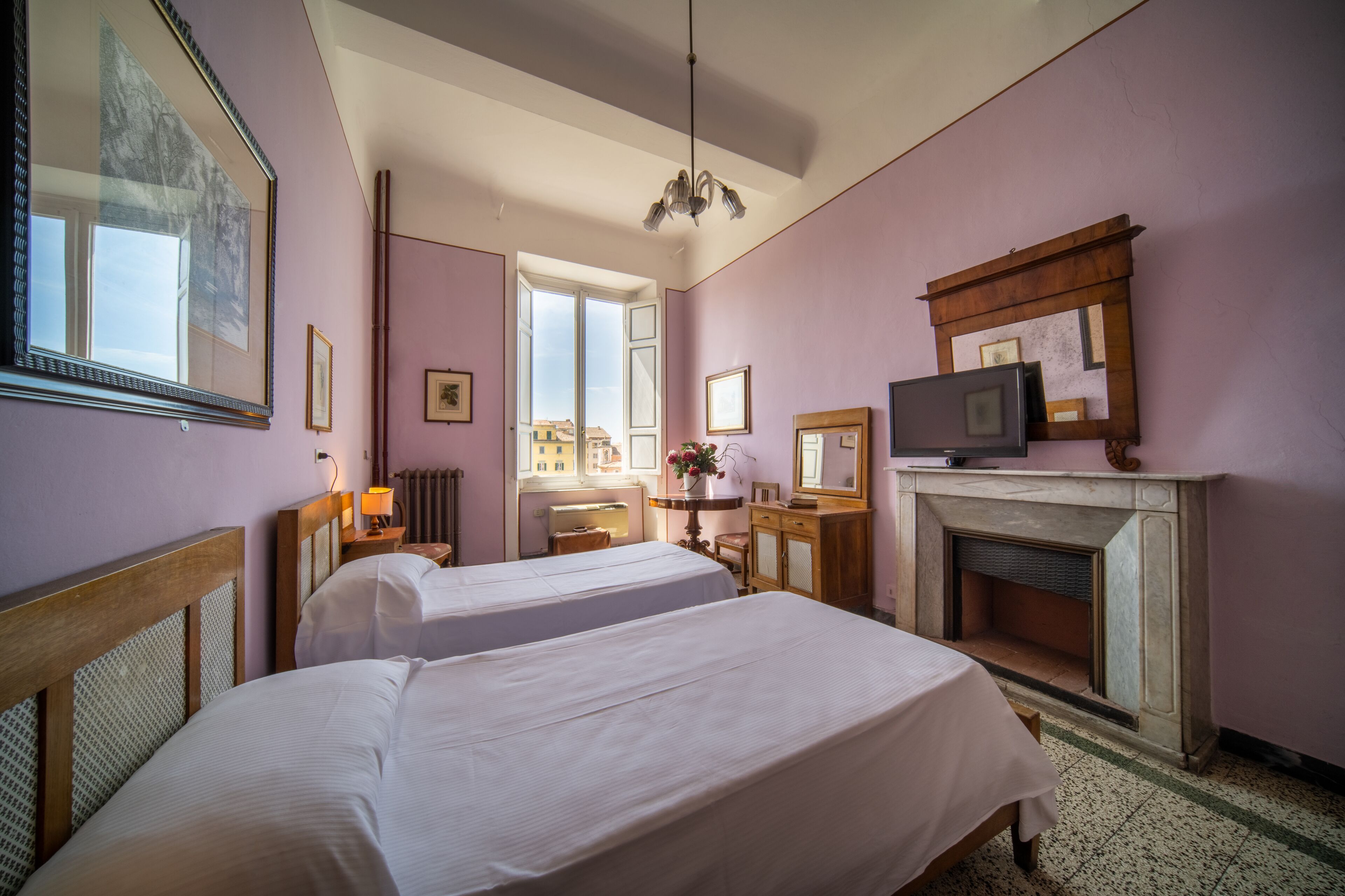 Photo - Royal Victoria Hotel