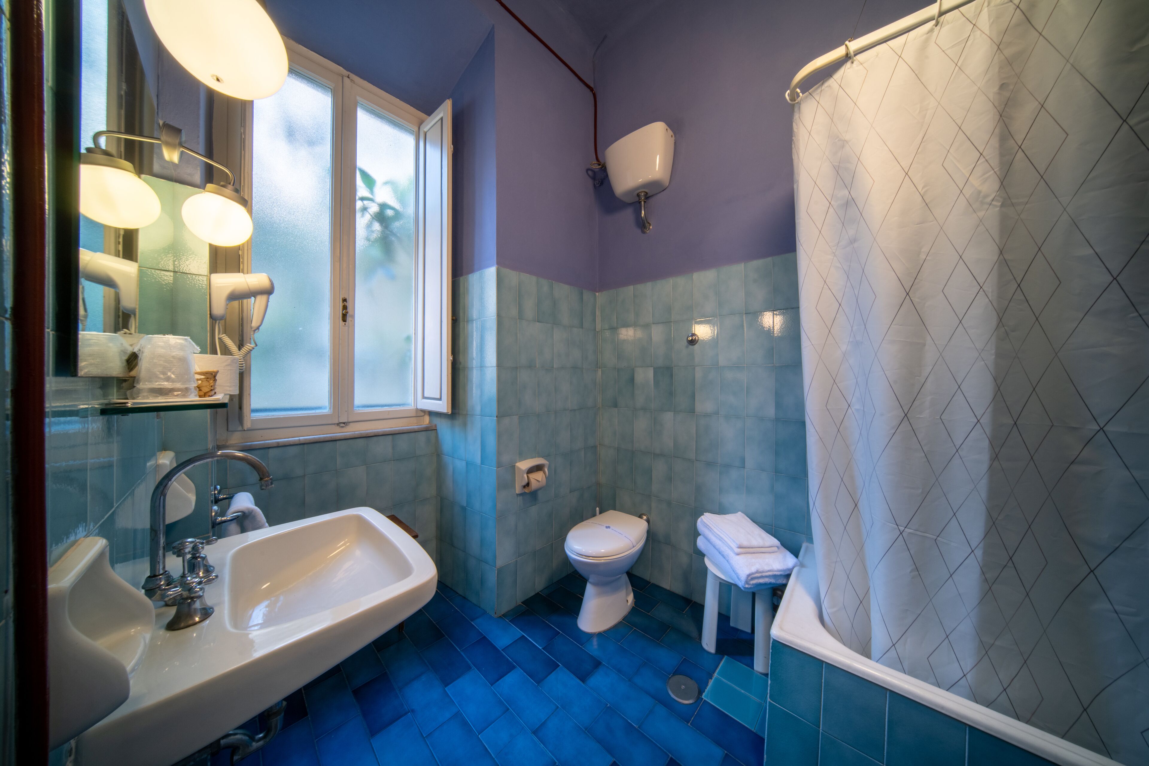 Photo - Royal Victoria Hotel