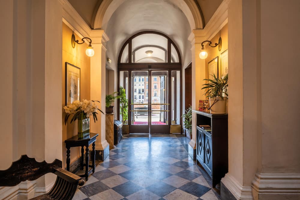 Royal Victoria Hotel