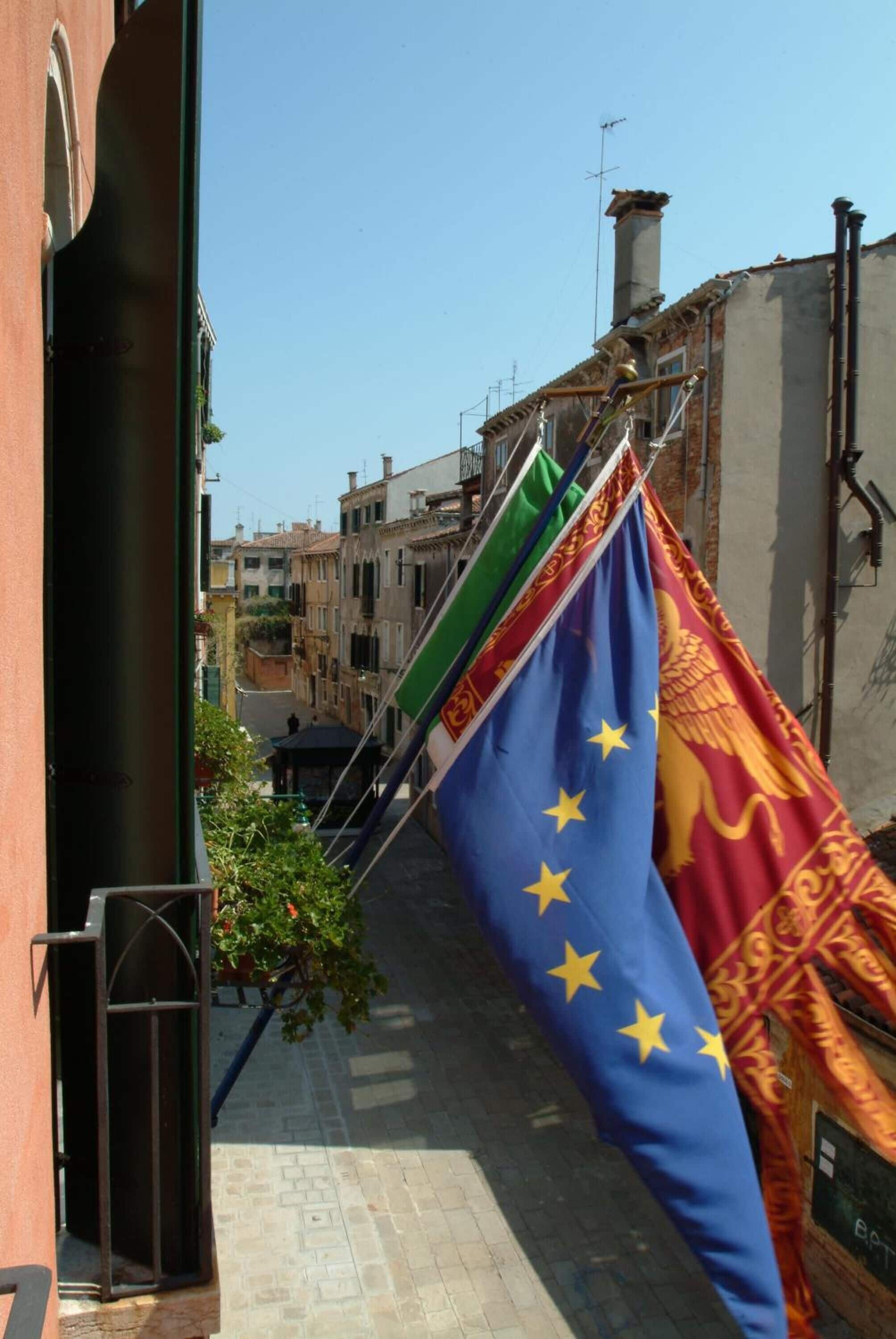 Photo - Apostoli Palace