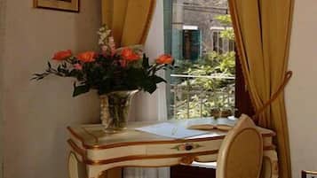 Room amenity