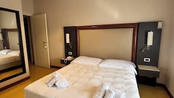 Ropa de cama de alta calidad, edredón y minibar