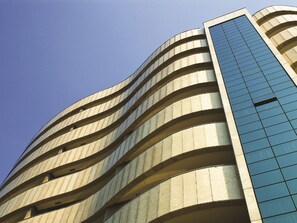واجهة المنشأة