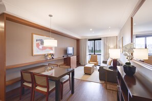 Family Suite, 2 Bedrooms | Living room - George V Alto De Pinheiros (São Paulo)