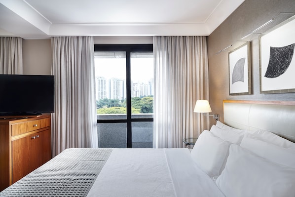 Superior Suite | In-room safe, blackout curtains, soundproofing, free WiFi