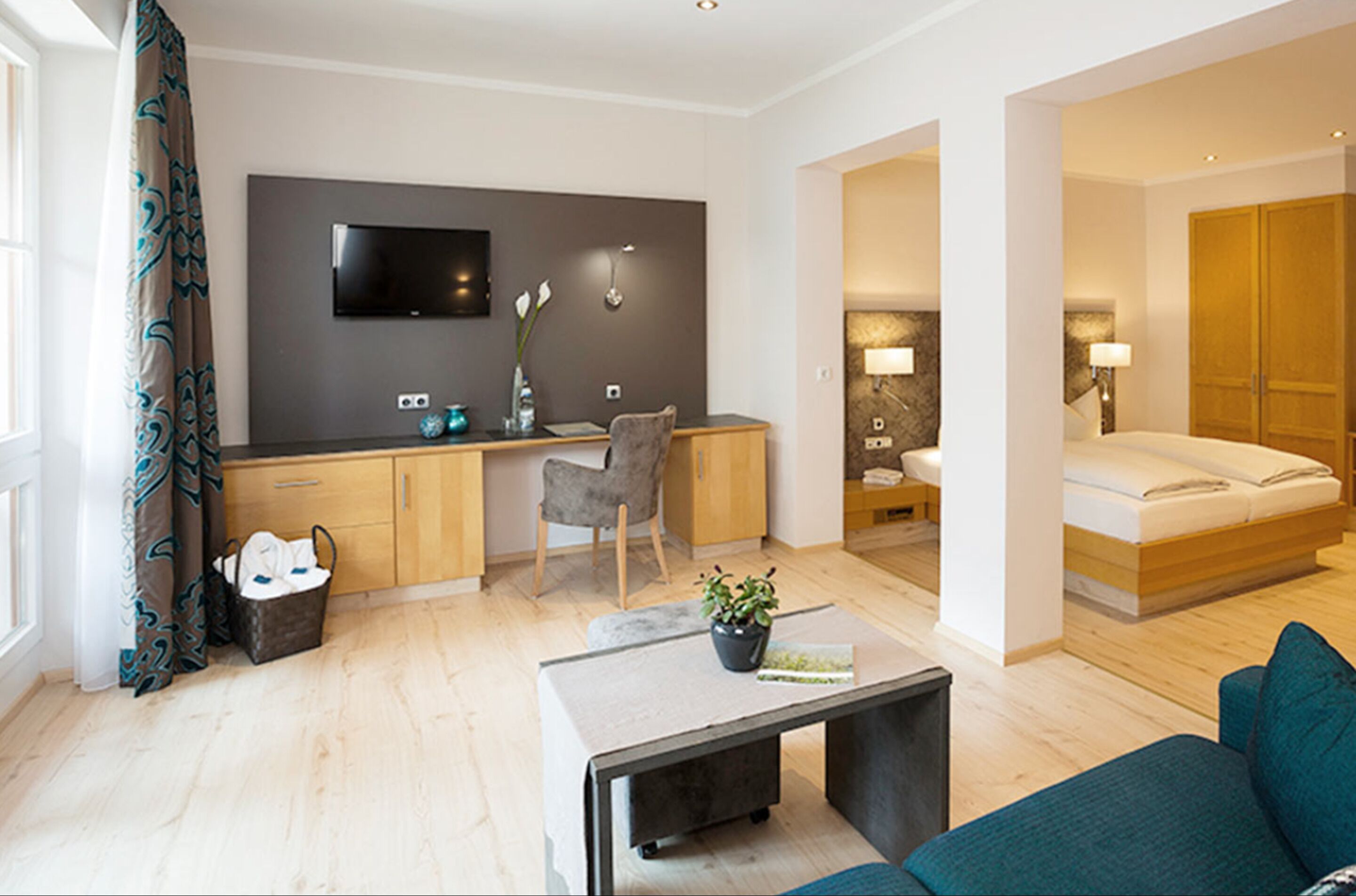 family quadruple room, 1 bedroom (2-4 people) | hypo-allergenic bedding, in-room safe, desk, free wifi