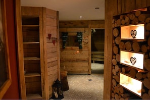 Massages aux pierres chaudes, enveloppements corporels