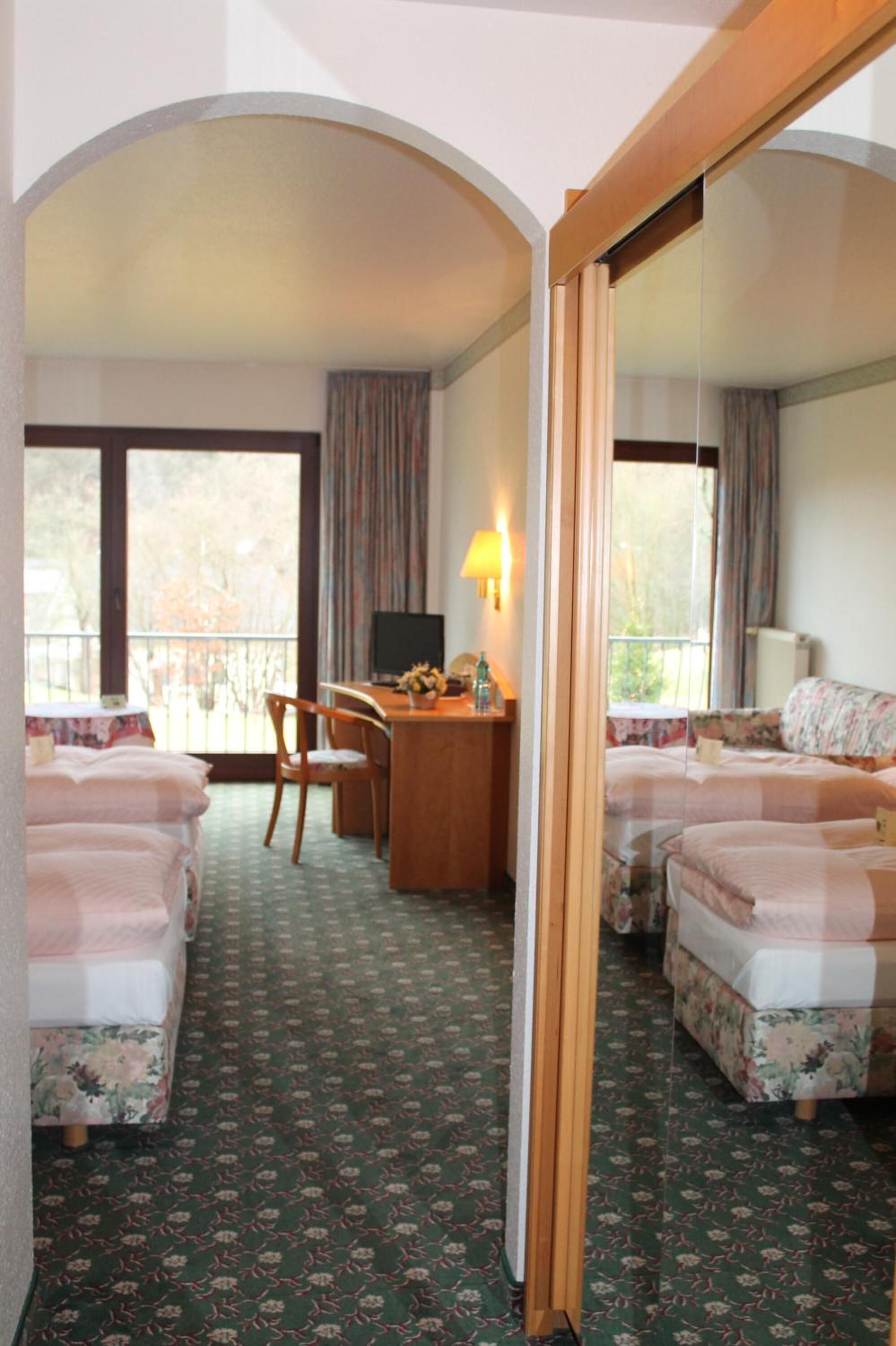 desk, soundproofing, iron/ironing board, free wifi