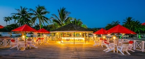 4 bars/lounges, 2 poolside bars, 2 beach bars
