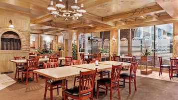 Esmorzar diari continental gratuït